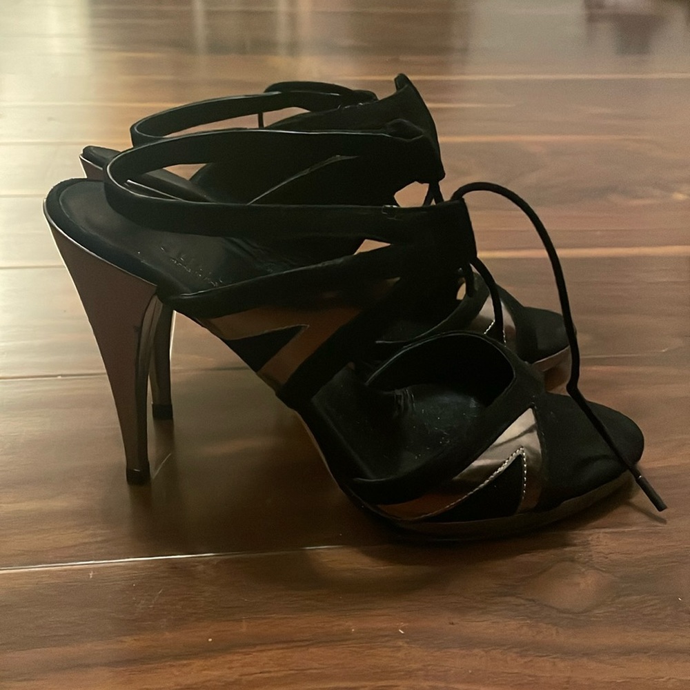 Gucci Black and Gold Heel Sandal size 6.5 - Picture 1 of 11